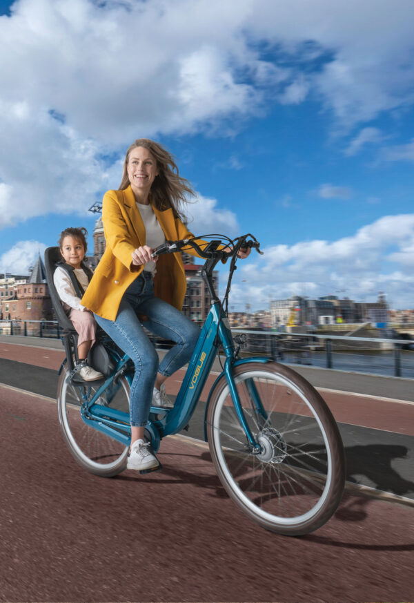 Vivi la libertà, scegli tu il tuo percorso! Con una Vogue Bike, abbracci più del semplice ciclismo: abbracci la libertà, abbracci la vita. Scegli tu quale percorso intraprendere, a tuo piacimento. È avventura, relax, salute e cura del mondo, tutto in uno.  Una Vogue Bike è più di una e-bike, è l'essenza del tuo viaggio, la gioia di vivere la vita come scegli tu.